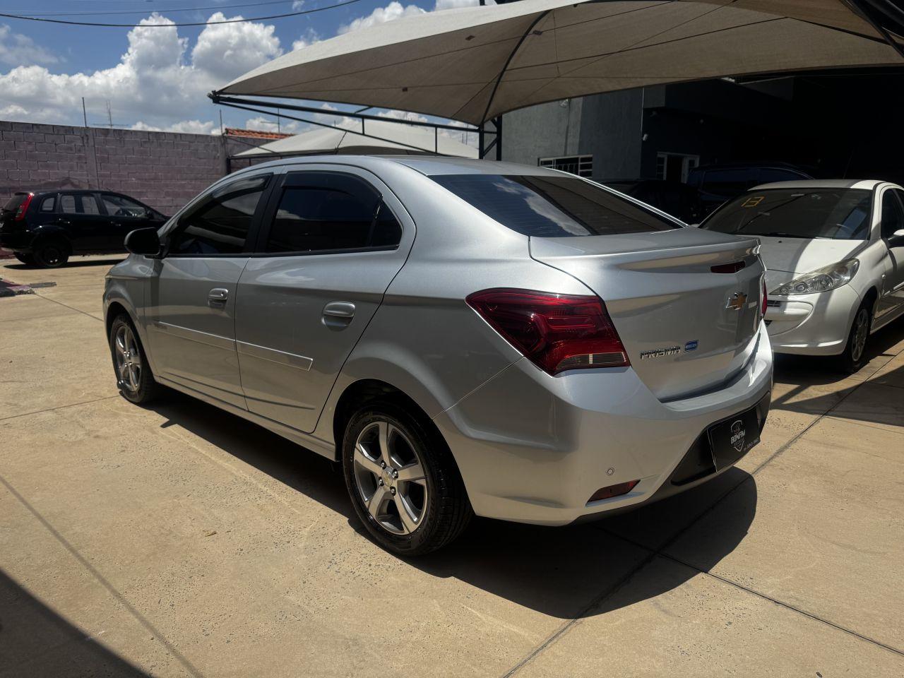 CHEVROLET Prisma - Foto