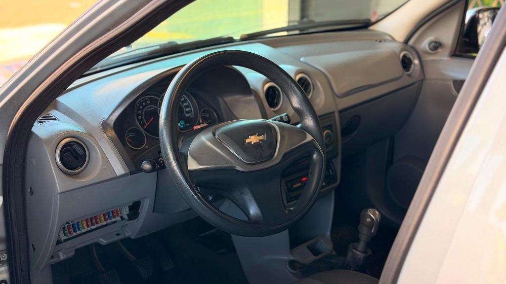 CHEVROLET Prisma - Foto