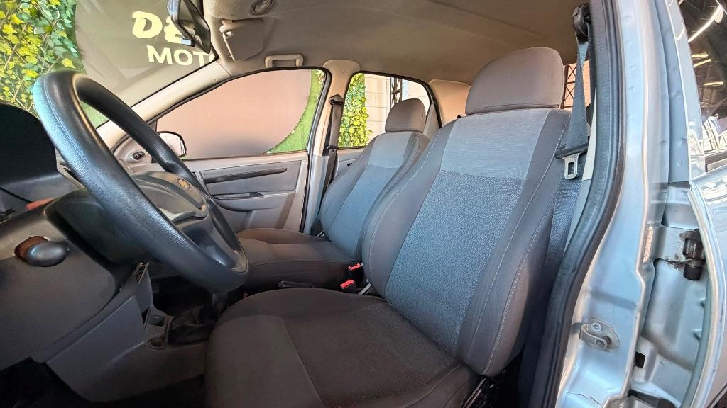 CHEVROLET Prisma - Foto