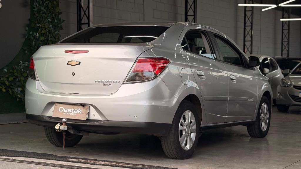 CHEVROLET Prisma - Foto