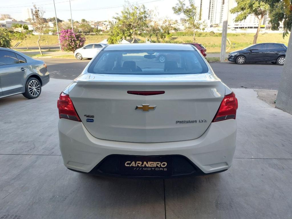 CHEVROLET Prisma - Foto