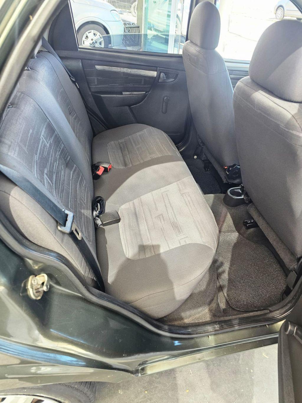 CHEVROLET Prisma - Foto