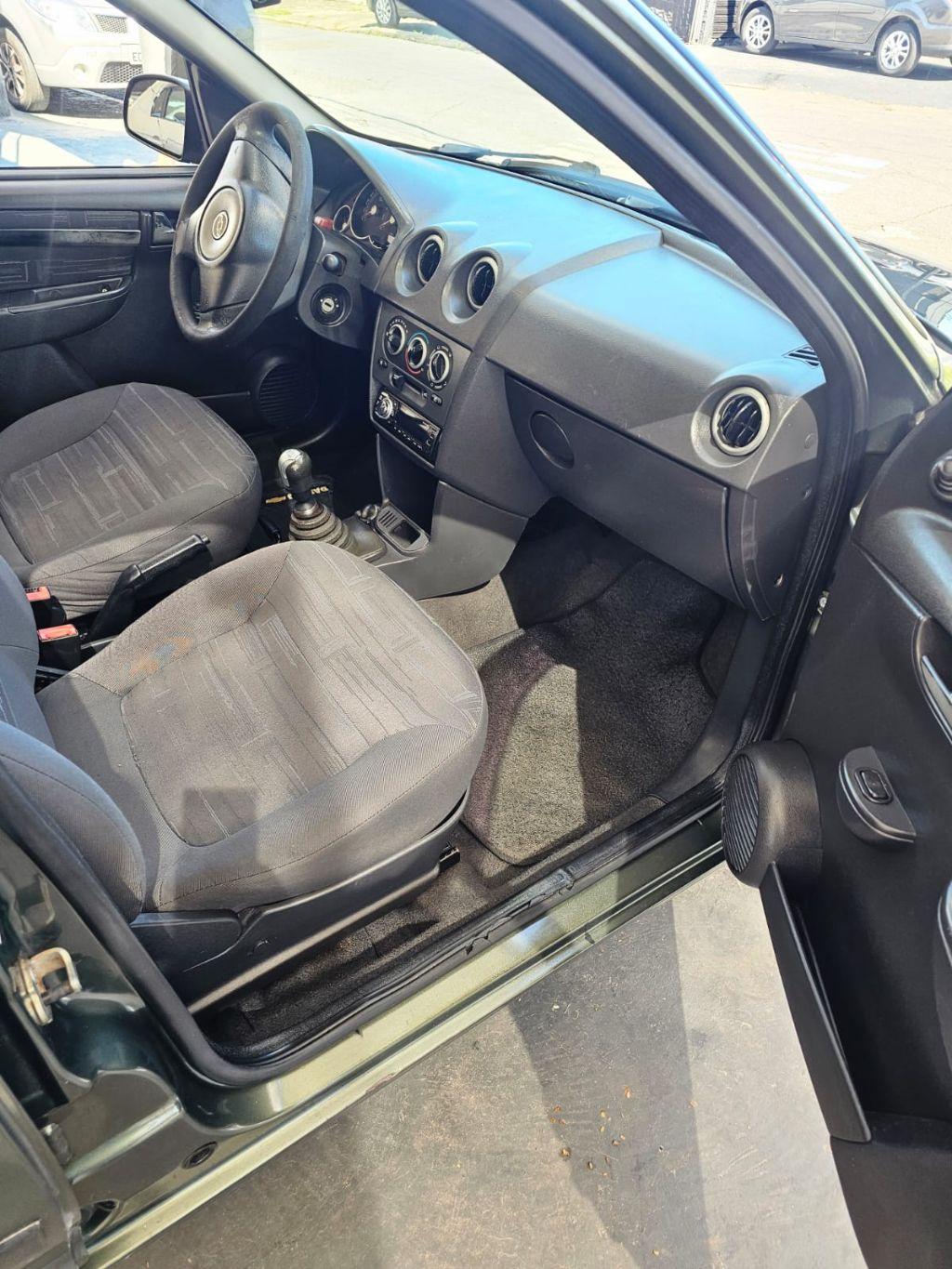 CHEVROLET Prisma - Foto