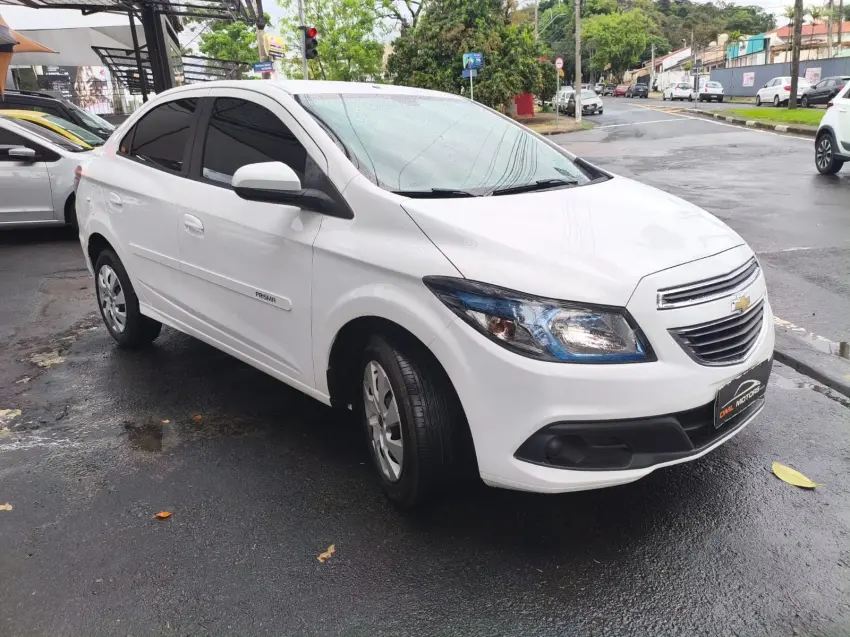 CHEVROLET Prisma - Foto