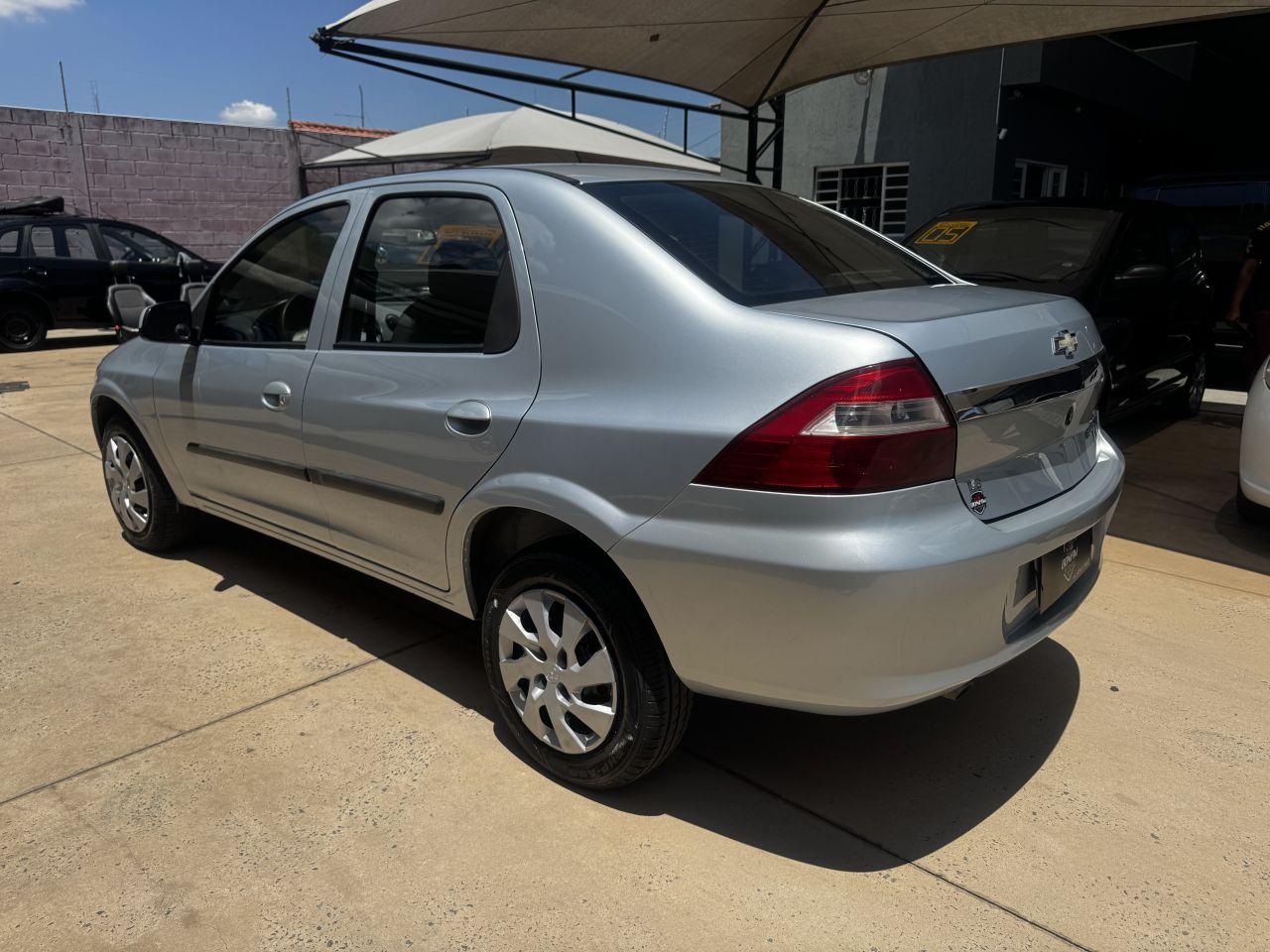 CHEVROLET Prisma - Foto