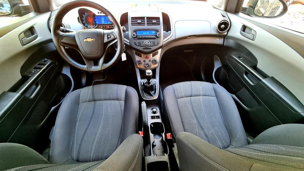 CHEVROLET Sonic Hatch - Foto