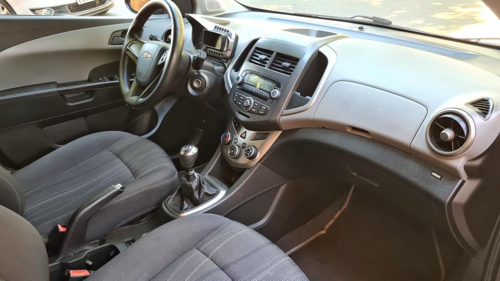 CHEVROLET Sonic Hatch - Foto