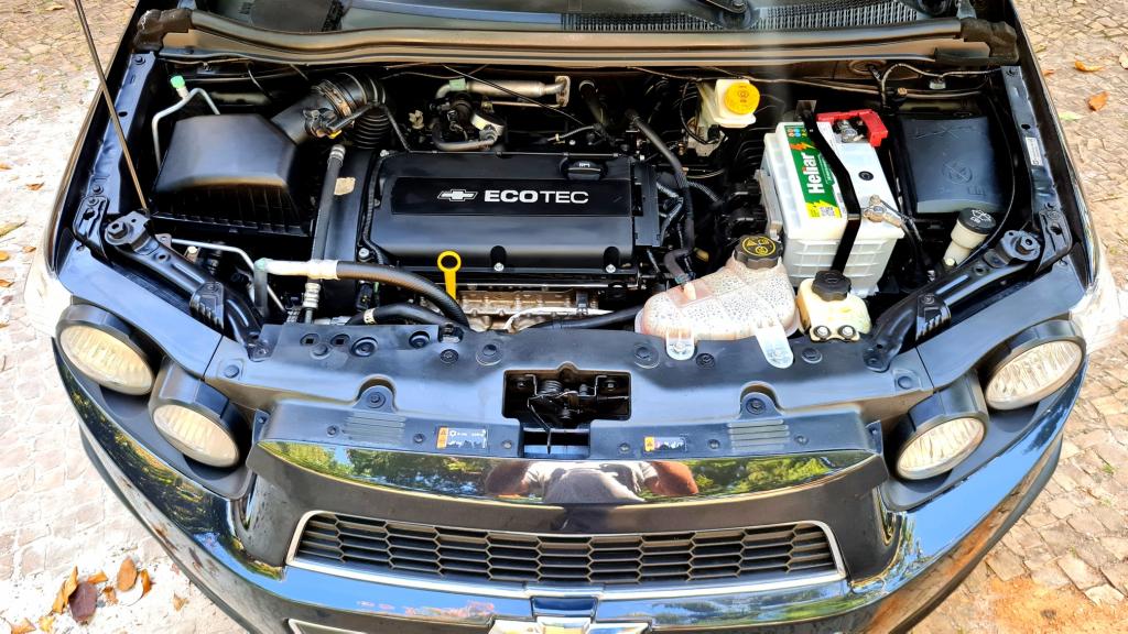 CHEVROLET Sonic Hatch - Foto