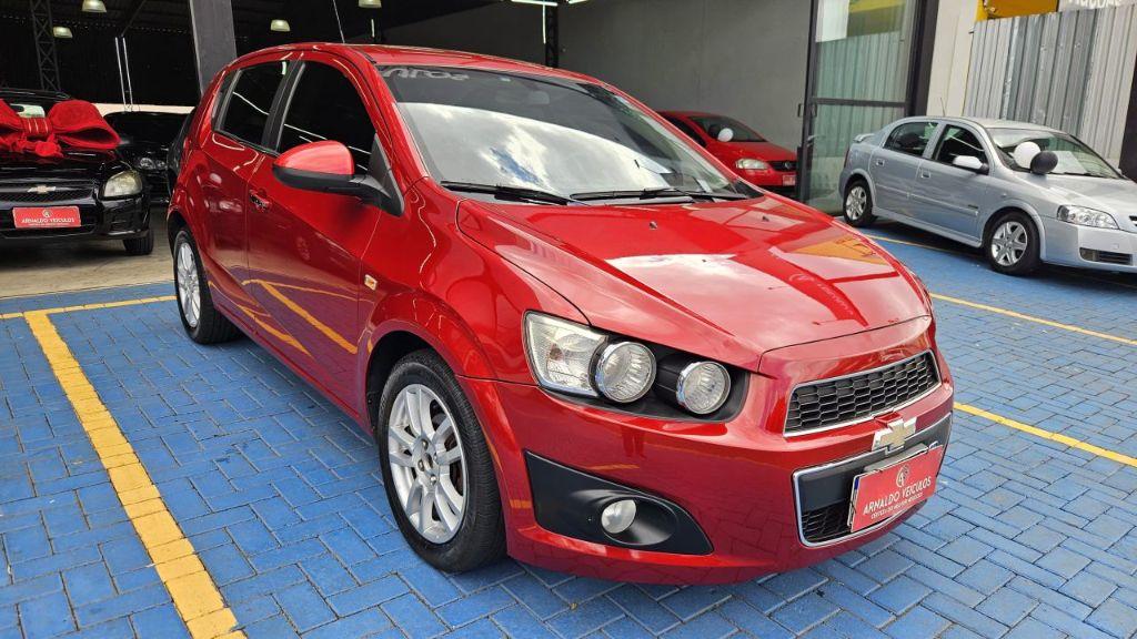 CHEVROLET Sonic Hatch - Foto