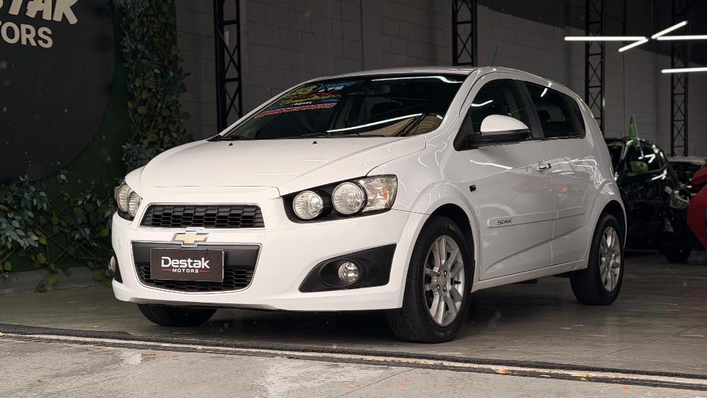 CHEVROLET Sonic Hatch - Foto