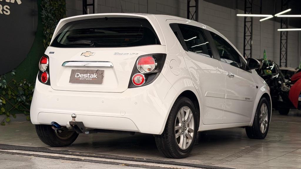 CHEVROLET Sonic Hatch - Foto