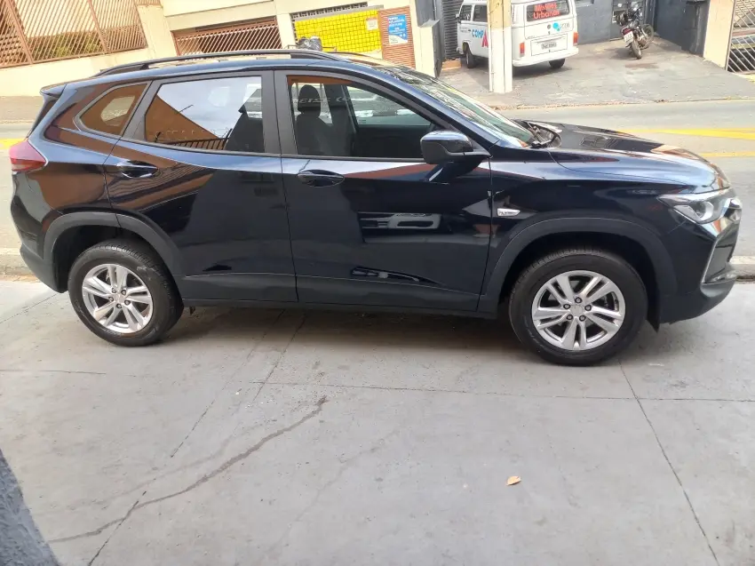 CHEVROLET Tracker - Foto