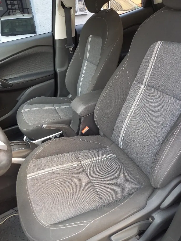 CHEVROLET Tracker - Foto