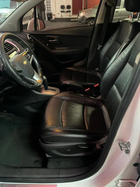 CHEVROLET Tracker - Foto