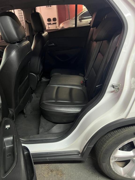 CHEVROLET Tracker - Foto