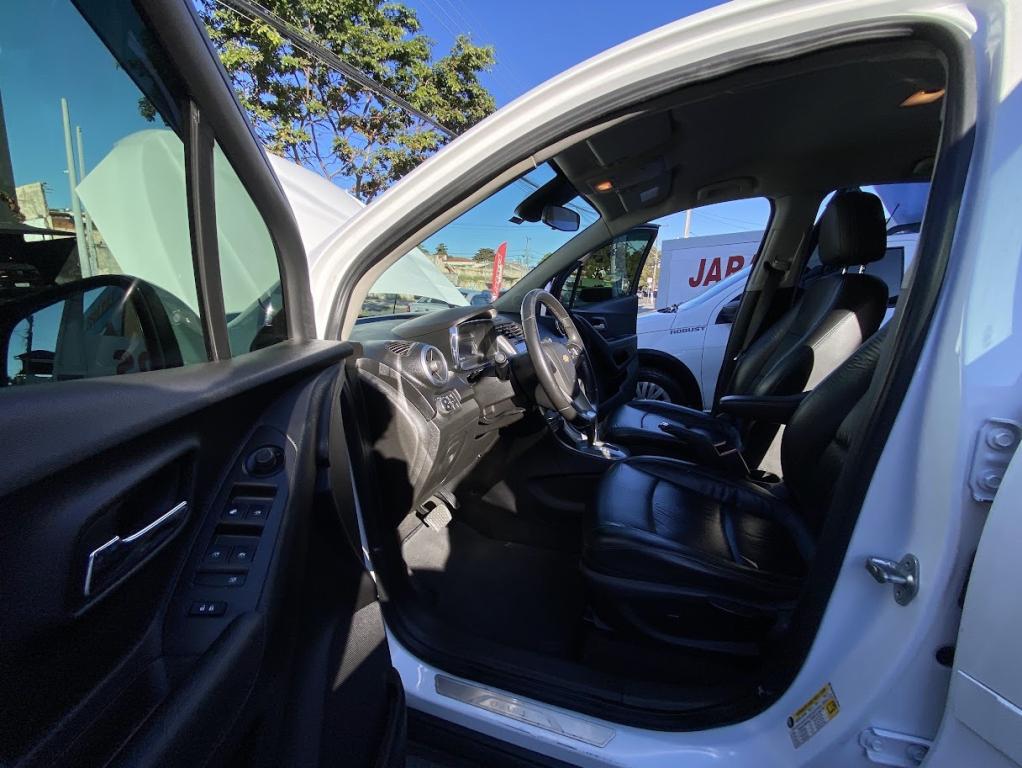 CHEVROLET Tracker - Foto