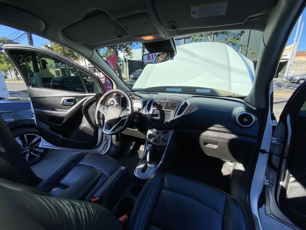 CHEVROLET Tracker - Foto