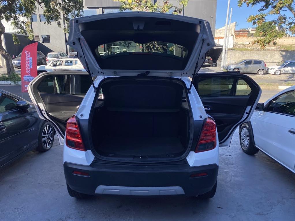 CHEVROLET Tracker - Foto