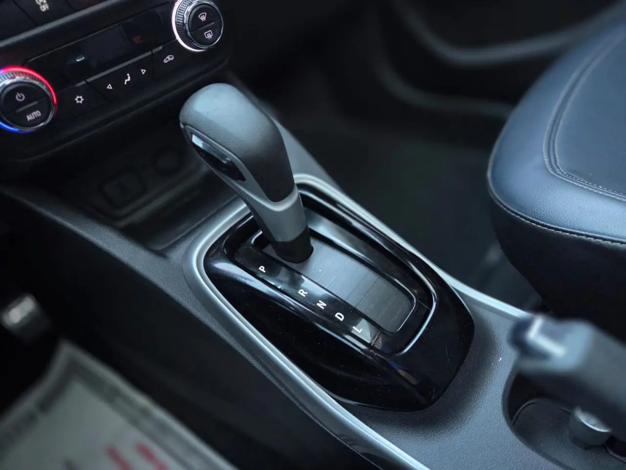 CHEVROLET Tracker - Foto