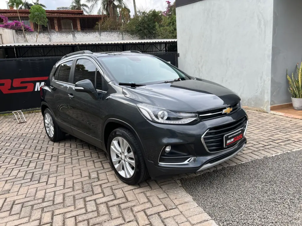 CHEVROLET Tracker - Foto