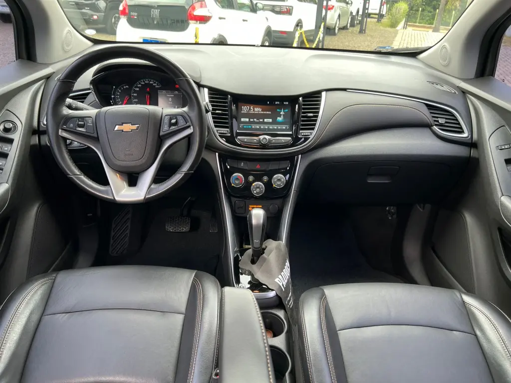 CHEVROLET Tracker - Foto