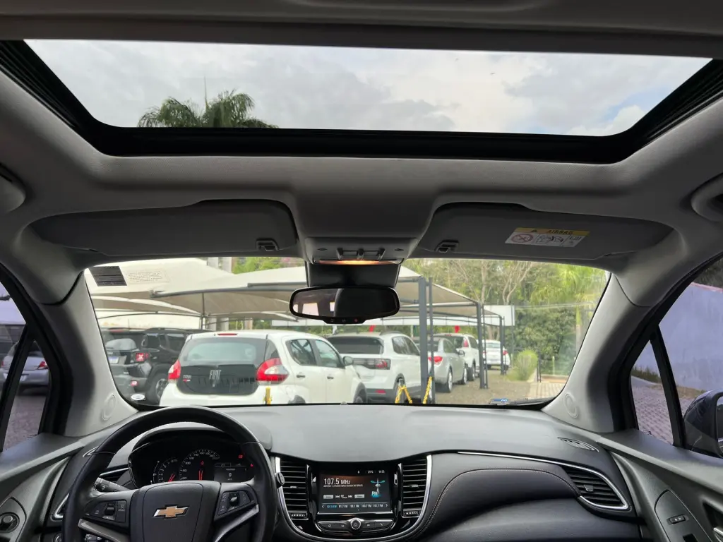 CHEVROLET Tracker - Foto