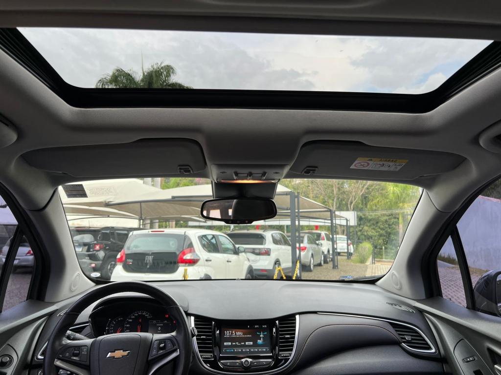 CHEVROLET Tracker - Foto