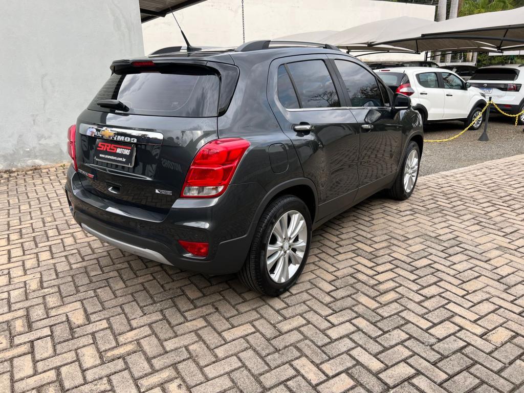 CHEVROLET Tracker - Foto