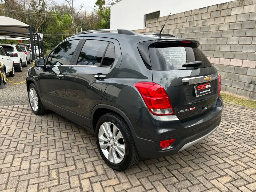 CHEVROLET Tracker - Foto