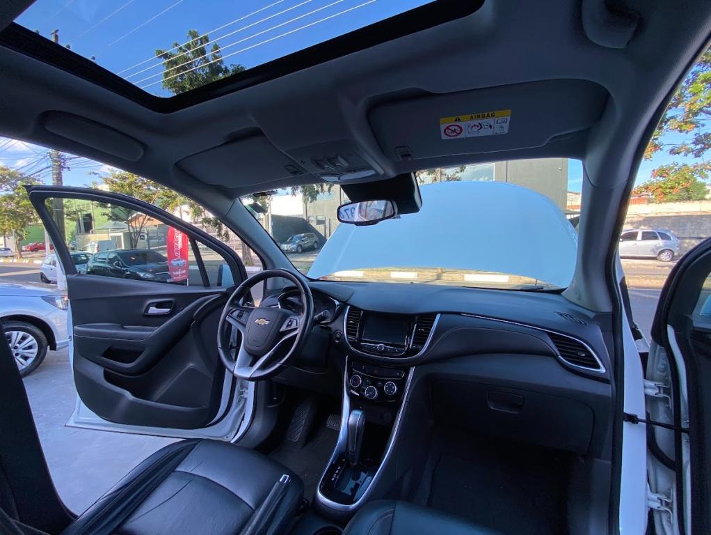 CHEVROLET Tracker - Foto