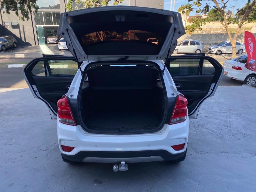 CHEVROLET Tracker - Foto