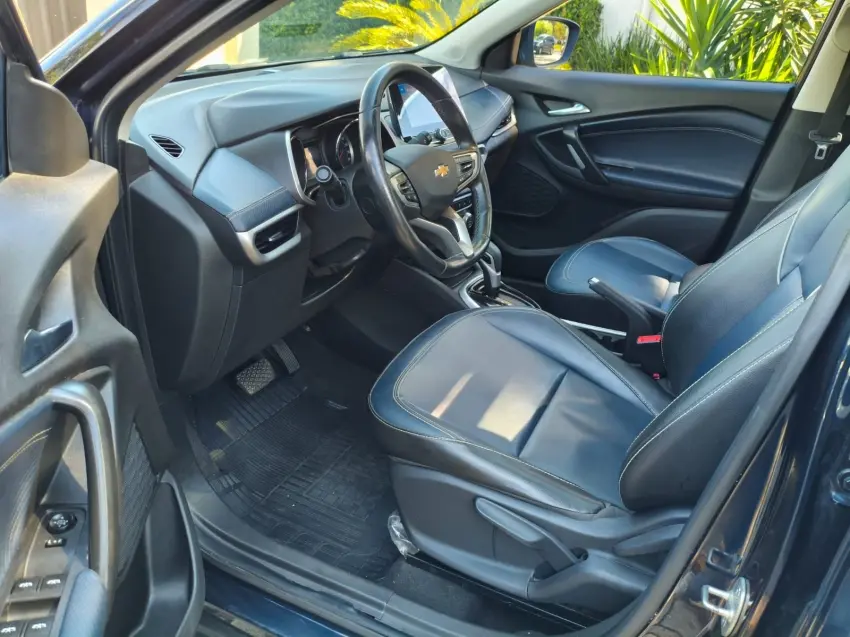 CHEVROLET Tracker - Foto