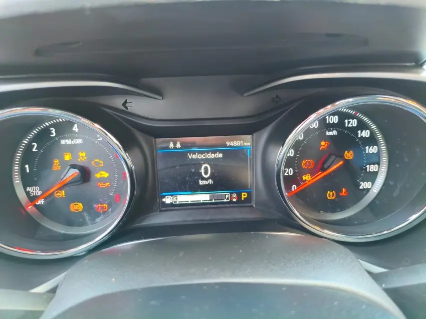CHEVROLET Tracker - Foto
