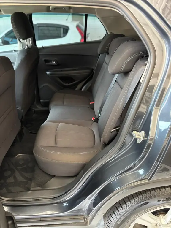 CHEVROLET Tracker - Foto