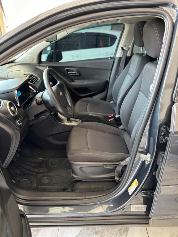 CHEVROLET Tracker - Foto