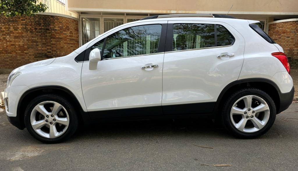 CHEVROLET Tracker - Foto