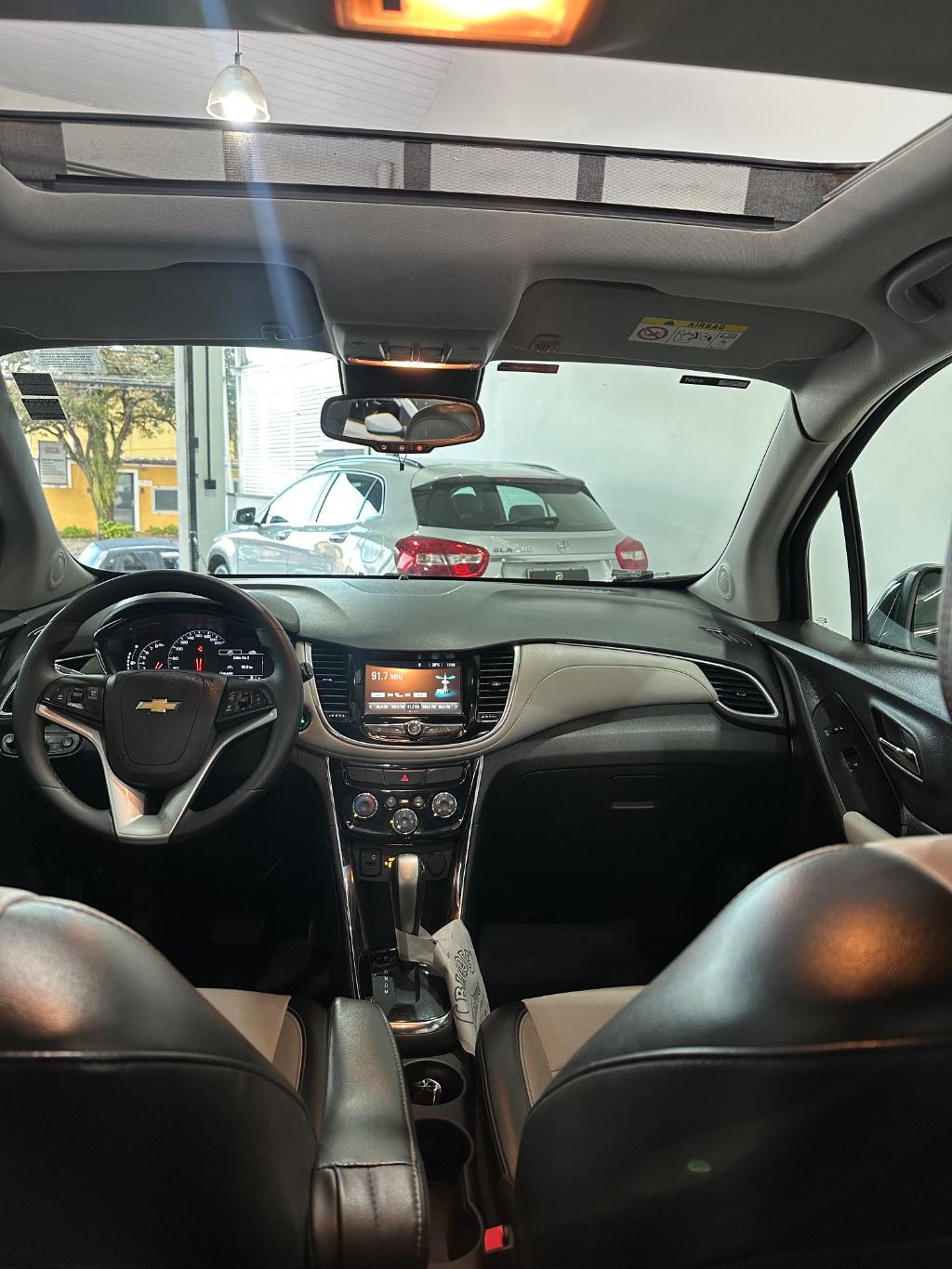 CHEVROLET Tracker - Foto