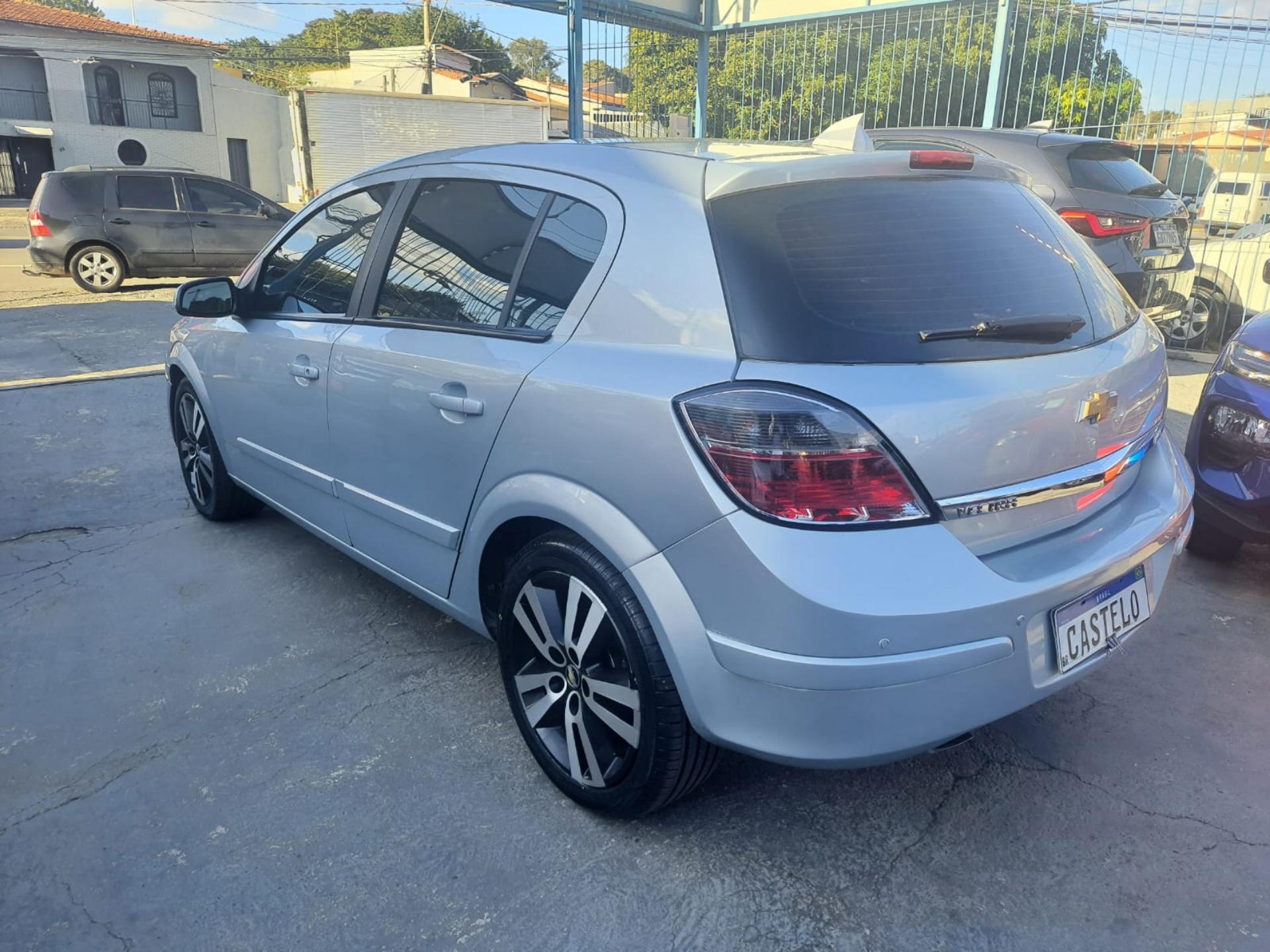 CHEVROLET Vectra Hatch - Foto