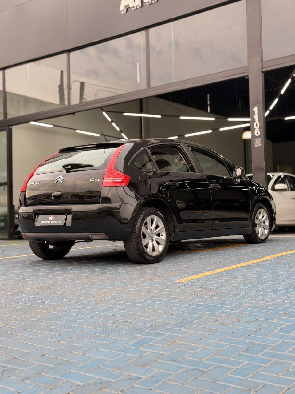 CITROEN C4 Hatch - Foto