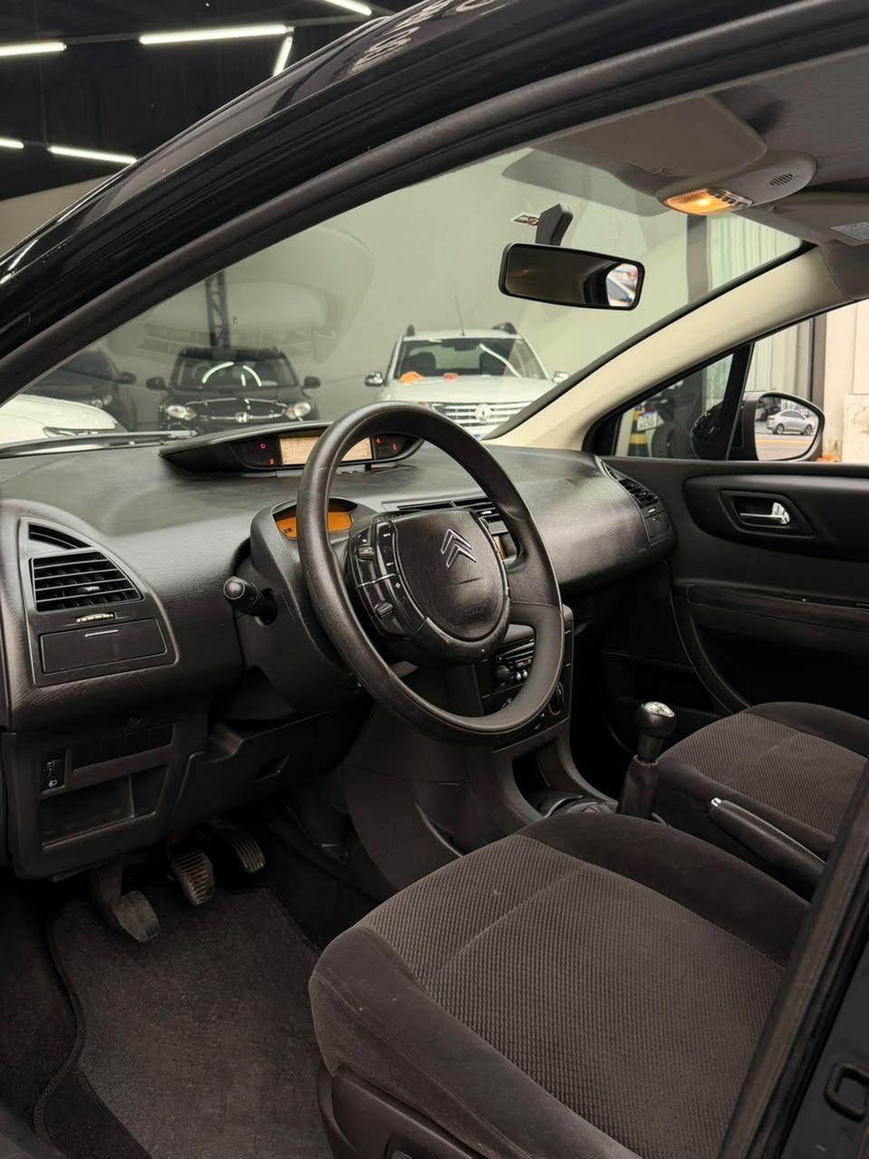 CITROEN C4 Hatch - Foto