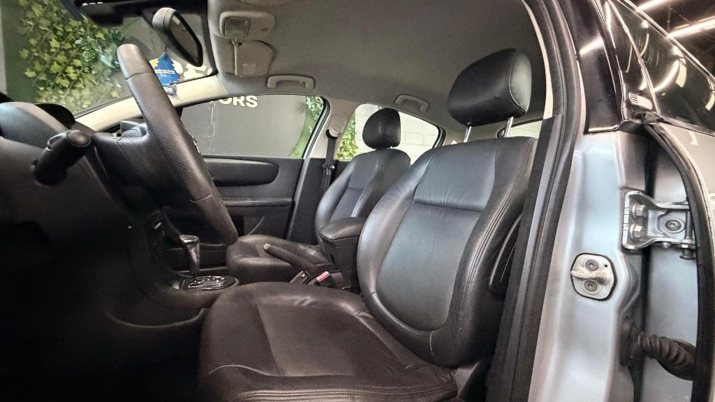 CITROEN C4 Hatch - Foto