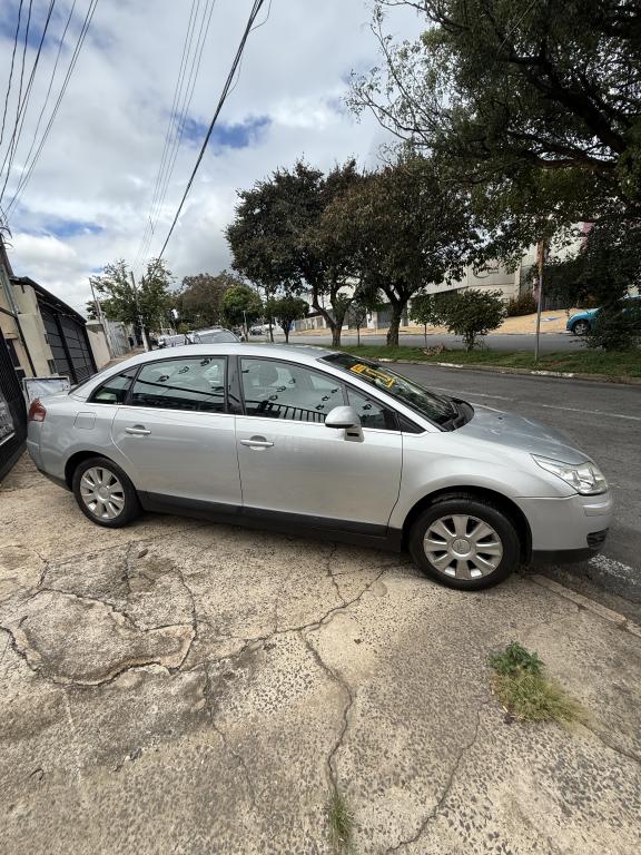 CITROEN C4 Sedan - Miniatura