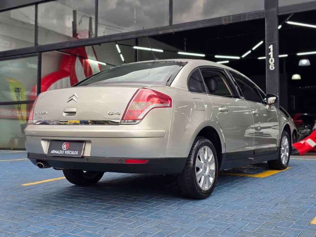 CITROEN C4 Sedan - Foto