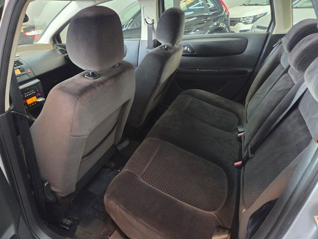 CITROEN C4 Sedan - Foto