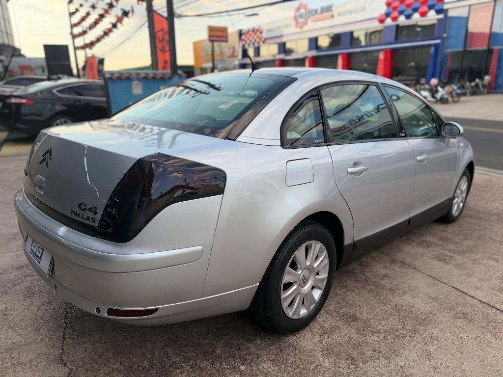 CITROEN C4 Sedan - Foto