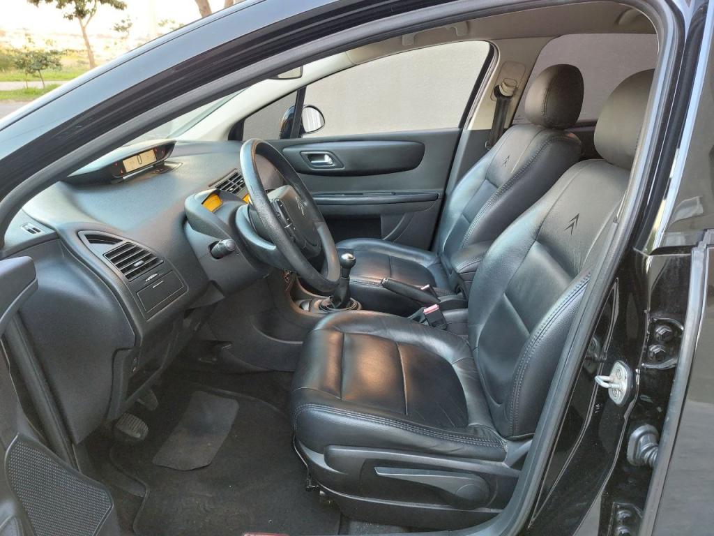 CITROEN C4 Sedan - Foto