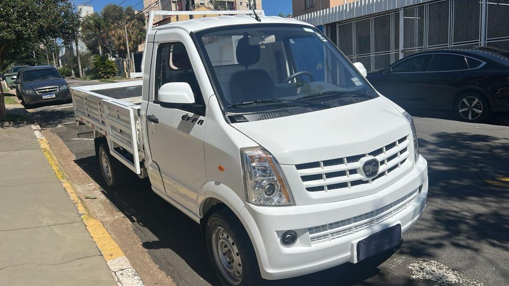 EFFA MOTORS V21 Cabine Simples