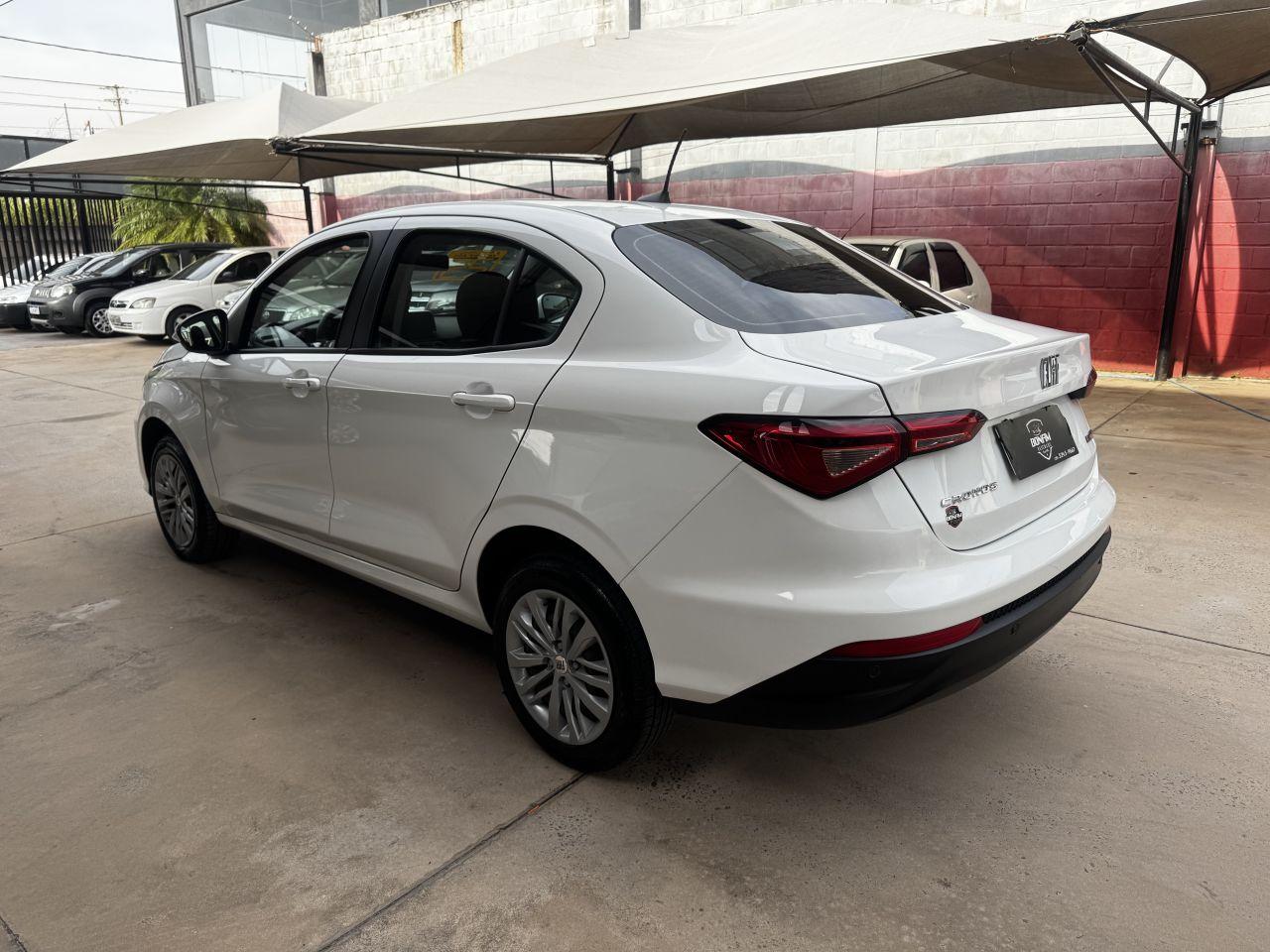 FIAT Cronos - Foto