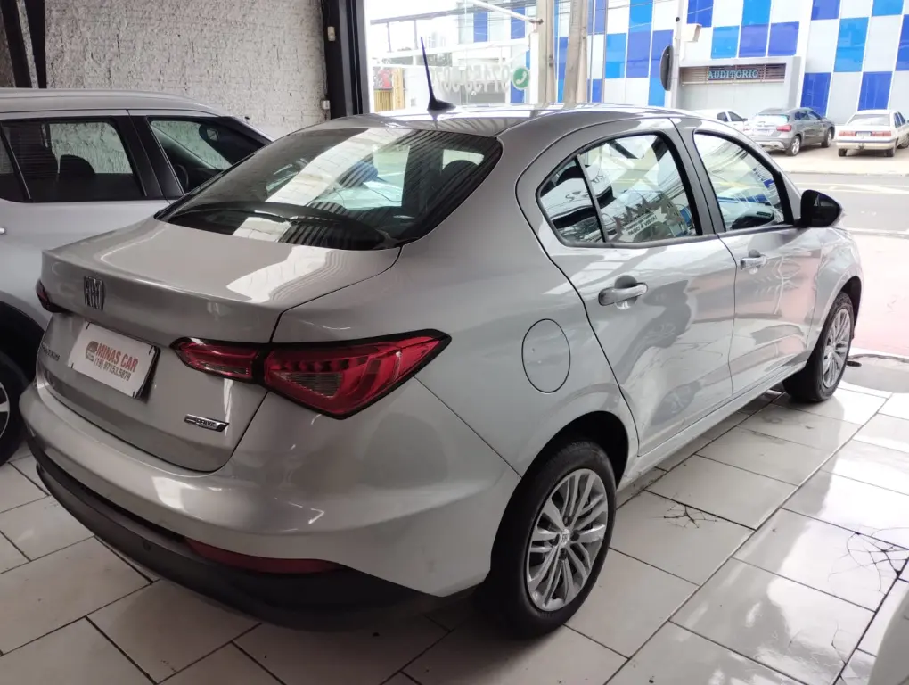 FIAT Cronos - Foto