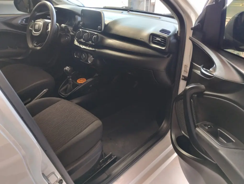 FIAT Cronos - Foto
